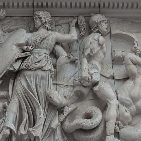 Gıgantomakhia /Helenistik Dönem / Pergamon Zeus Altarı /MÖ: 2.YY /
