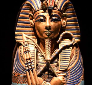 Tutankhamun Maskesi